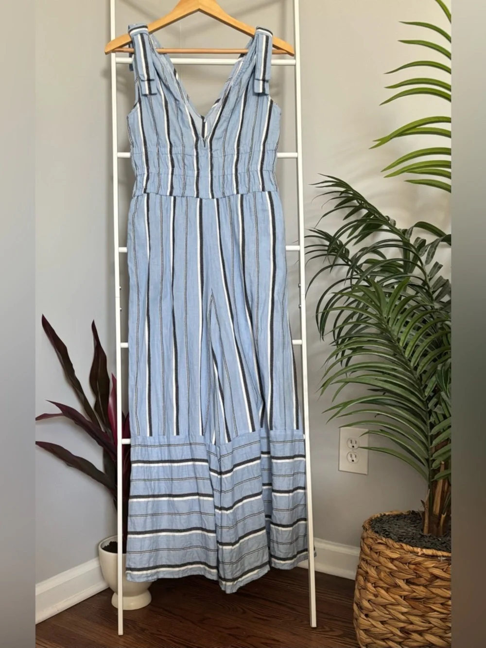Red Carter Light Blue Sleeveless Striped Jumpsuit - Picture 4 of 16